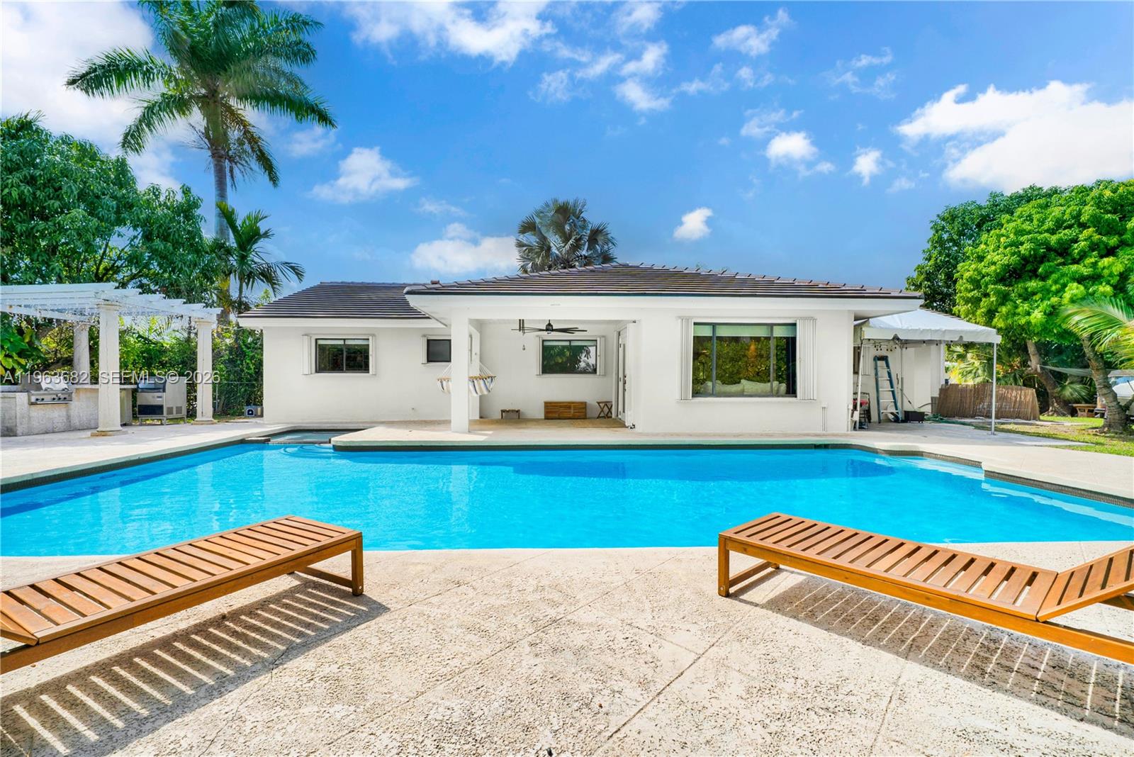 21405 SW 97th Pl Cutler Bay, FL 33189