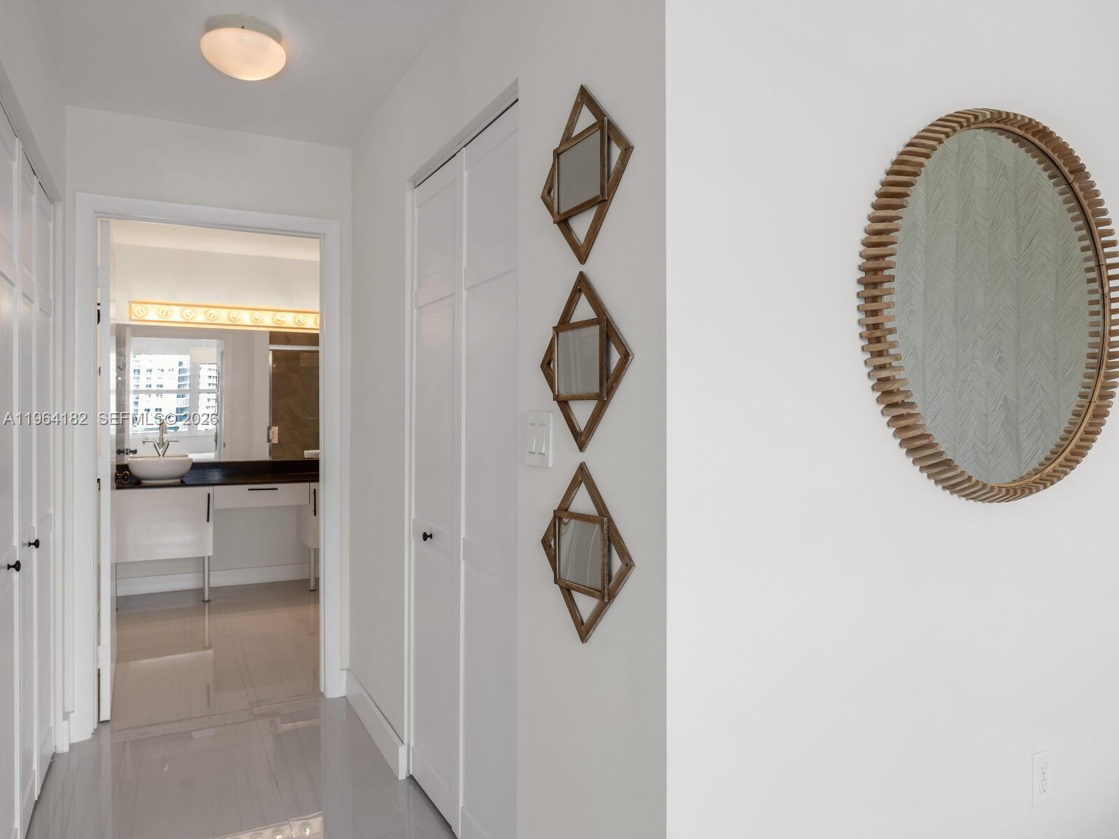 image Brickell on the River North14