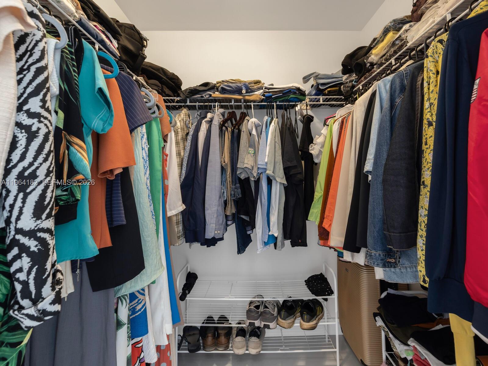 image Brickell on the River North16