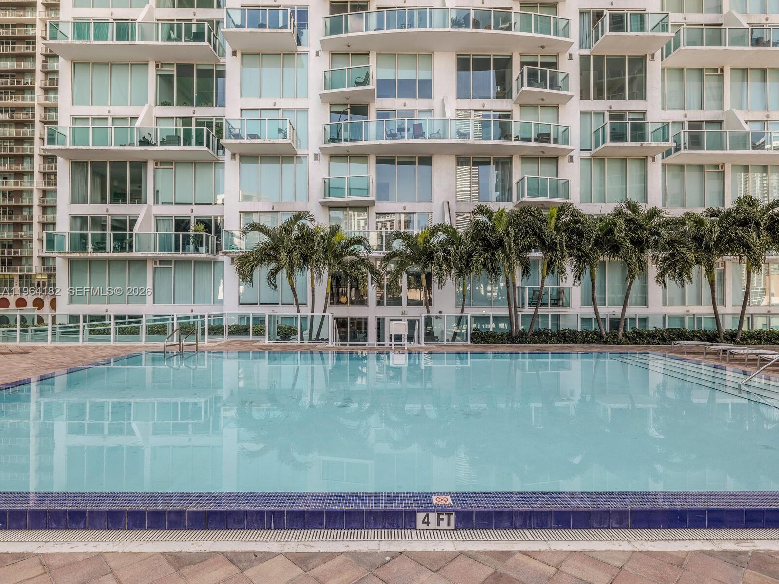 image Brickell on the River North28