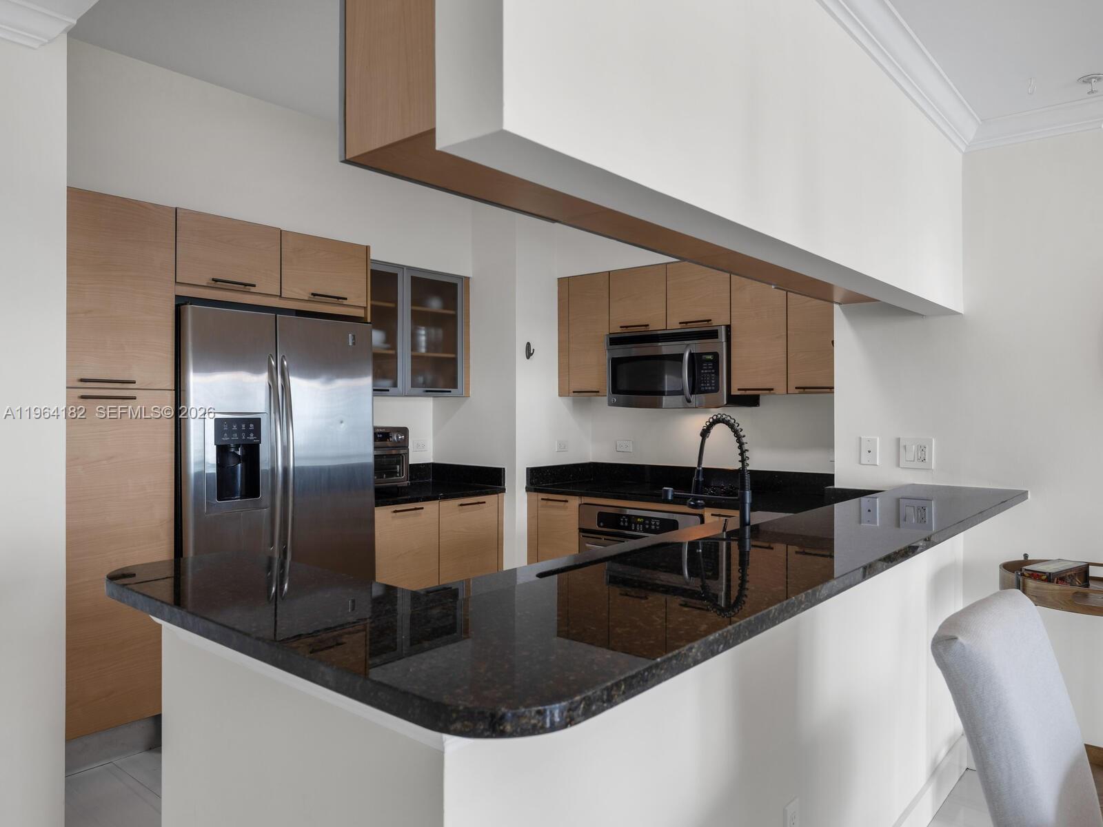 image Brickell on the River North6