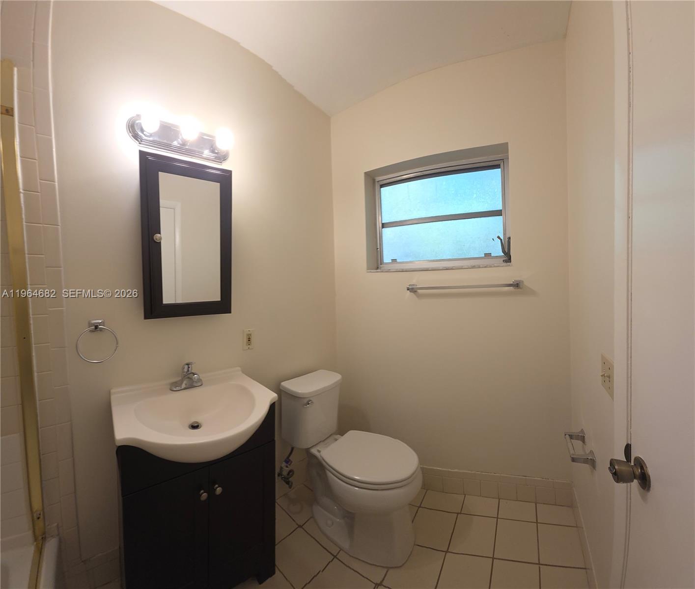 Undisclosed Address Hollywood, FL 33020