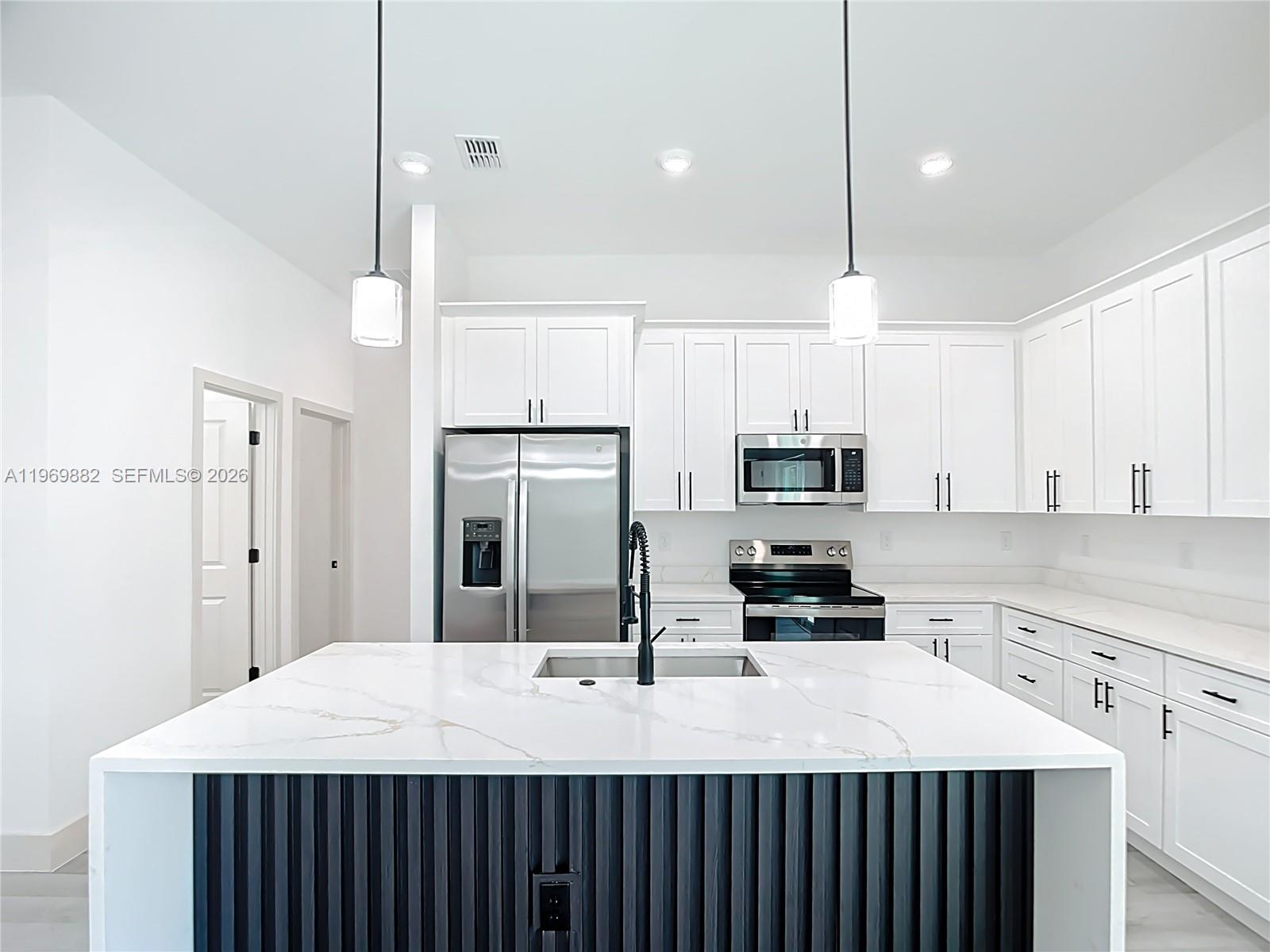 15467 Hillsborough Blvd Port Charlotte, FL 33954