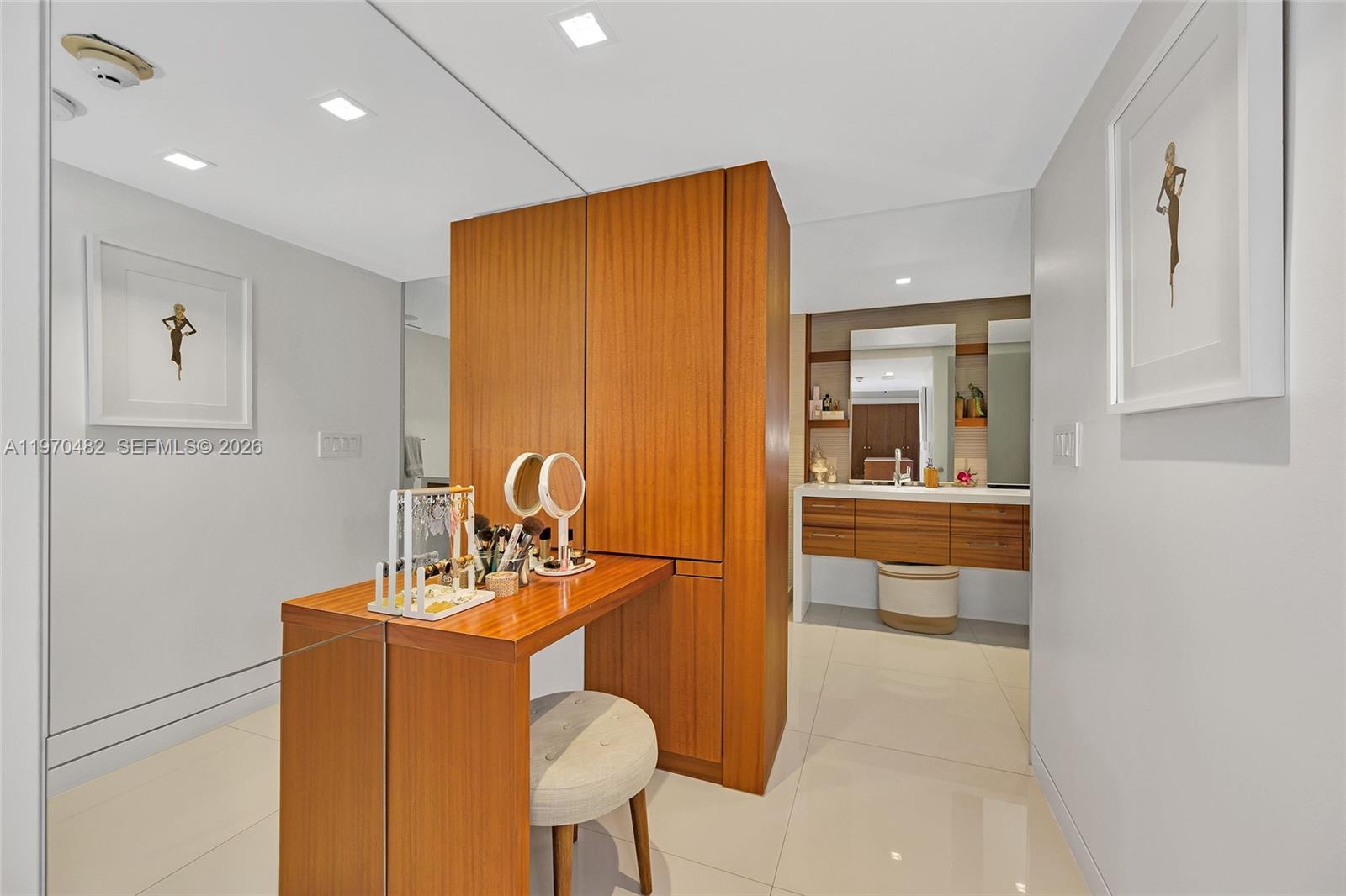 199 Ocean Ln Dr #401 Key Biscayne, FL 33149