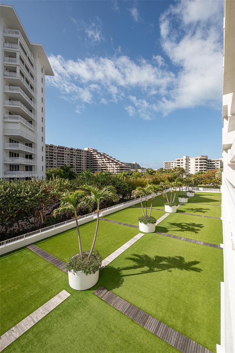 199 Ocean Ln Dr #401 Key Biscayne, FL 33149