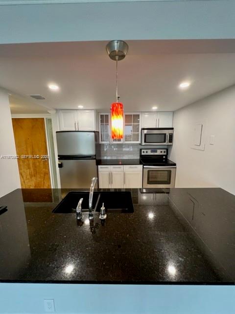 7601 E Treasure Dr #1401