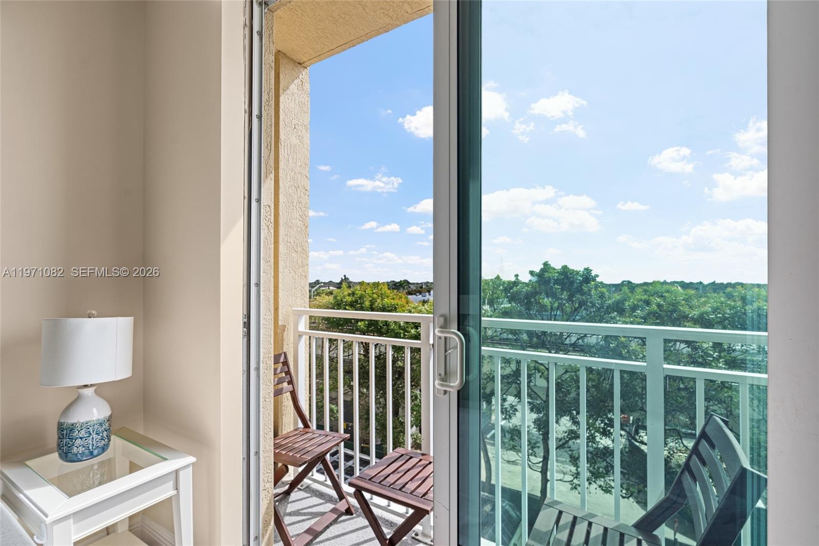 7275 SW 90th Way #404 Miami, FL 33156