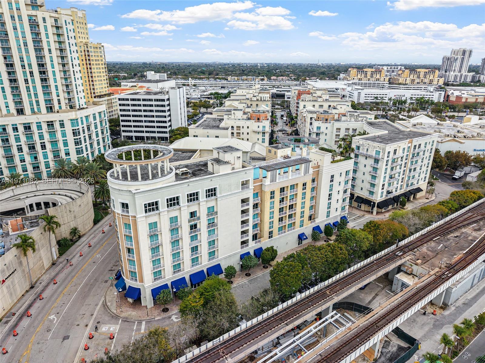 7275 SW 90th Way #404 Miami, FL 33156