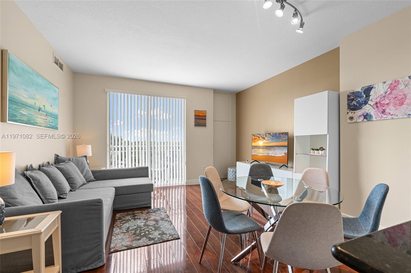 7275 SW 90th Way #404 Miami, FL 33156