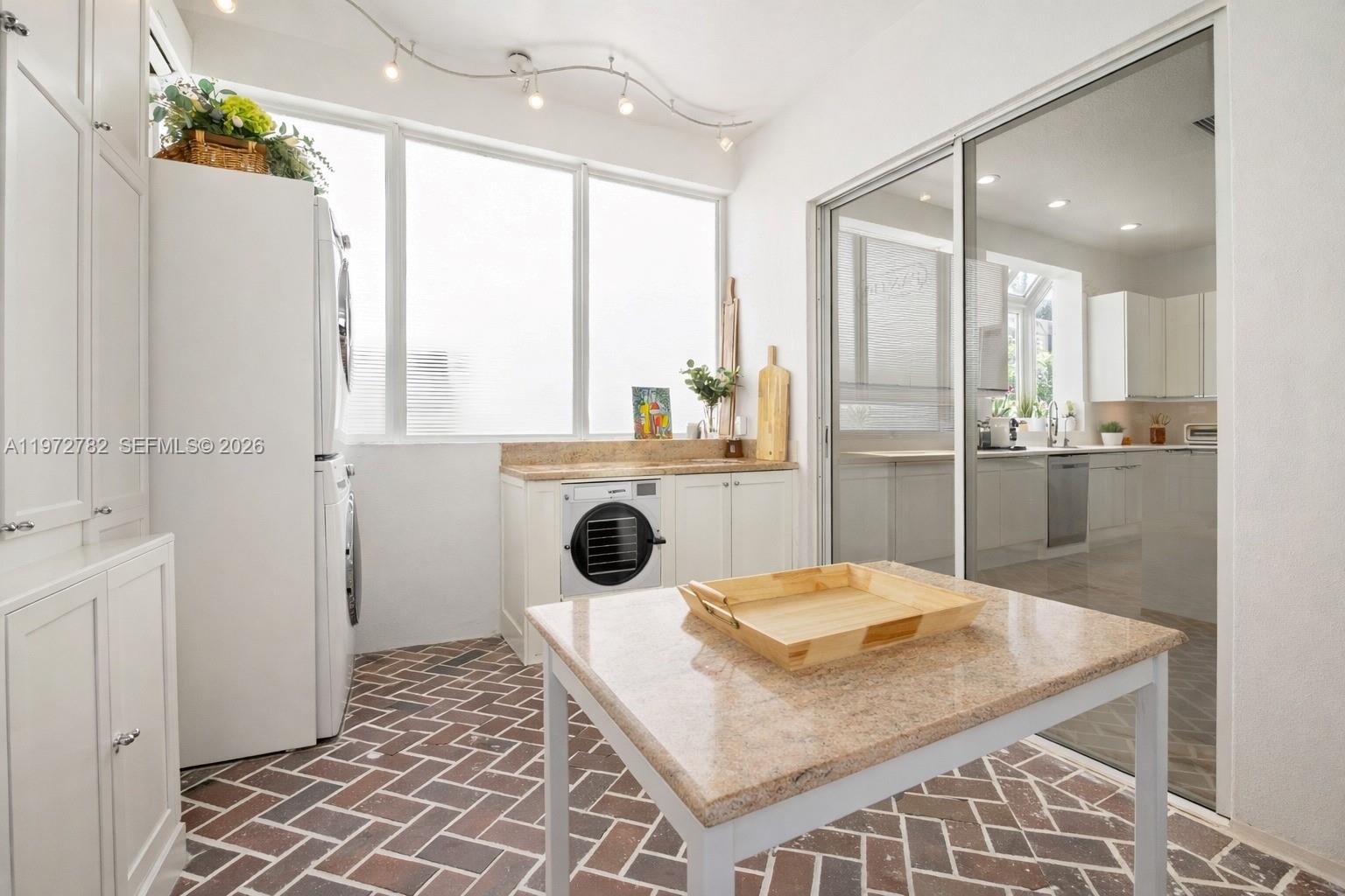 20815 NE 37th Ct Aventura, FL 33180