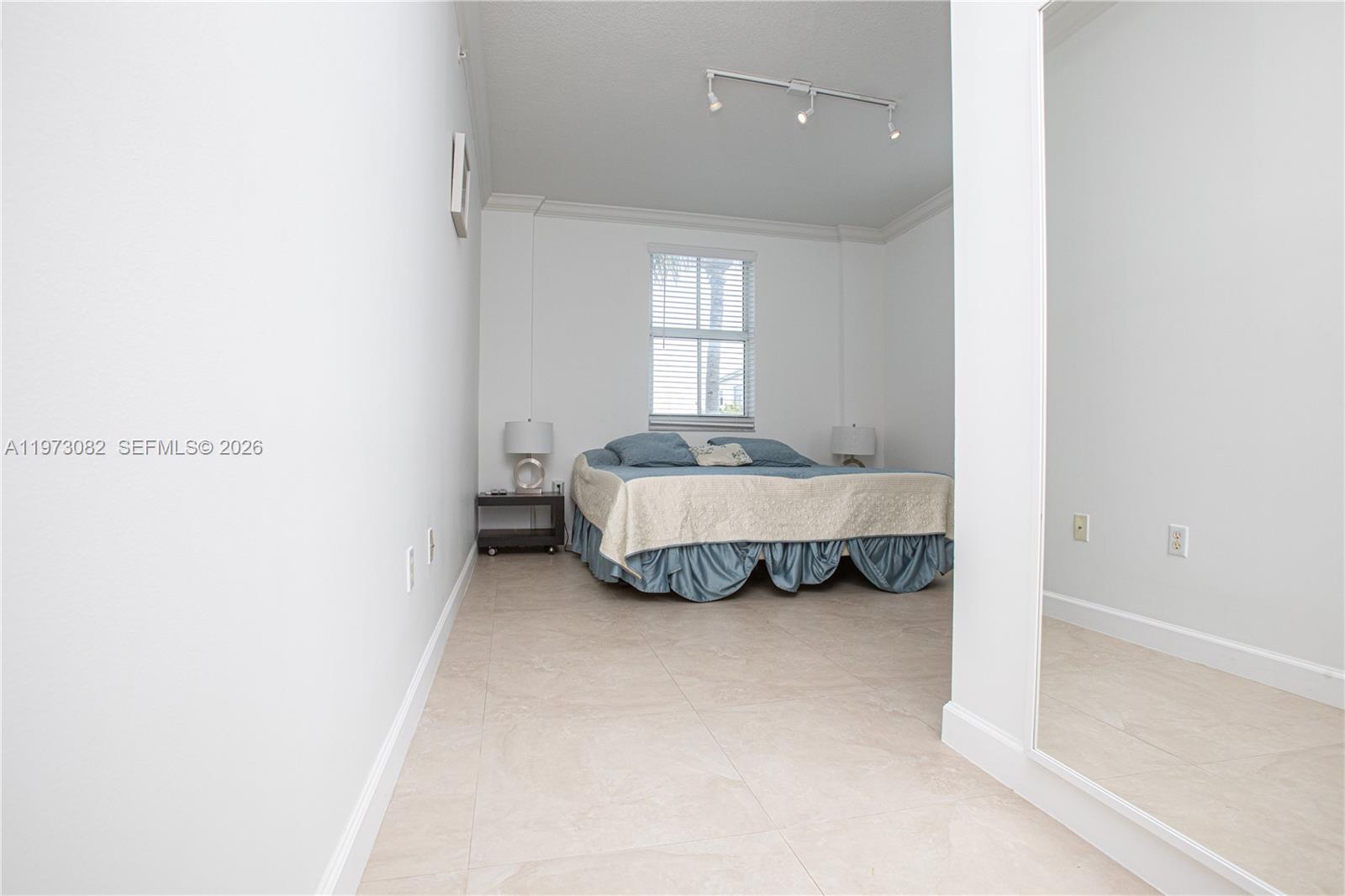 9172 NE Collins Ave #312 Surfside, FL 33154