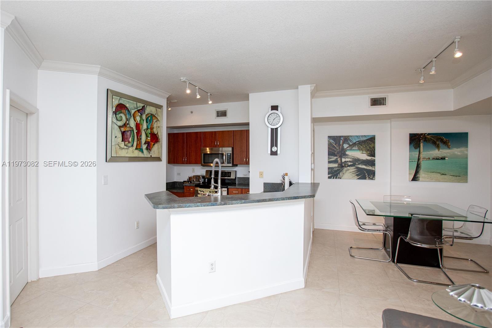 9172 NE Collins Ave #312 Surfside, FL 33154