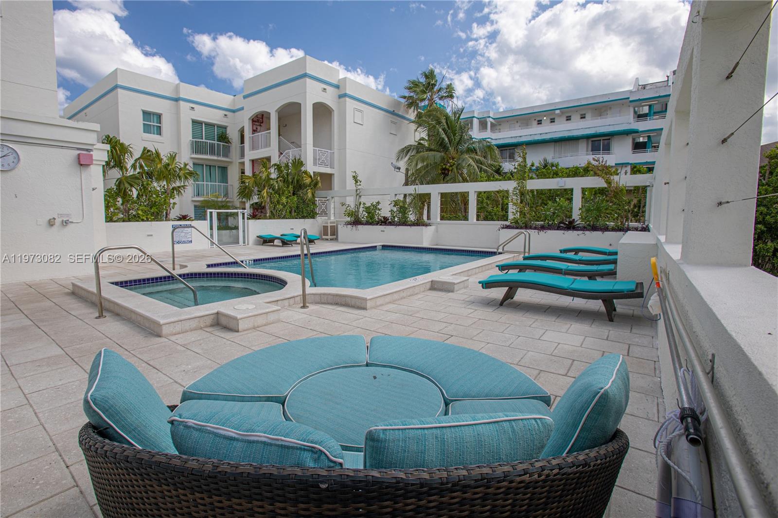 9172 NE Collins Ave #312 Surfside, FL 33154