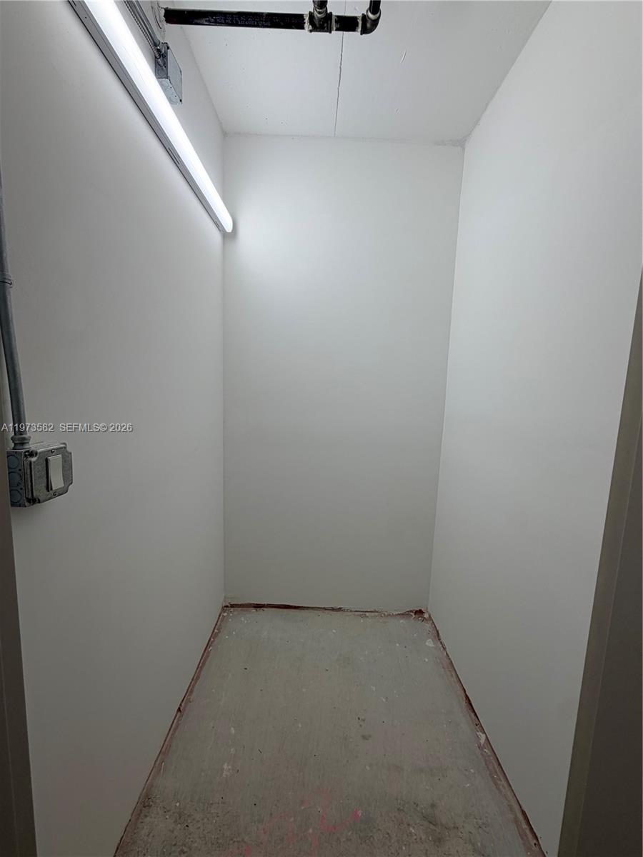 9221 E Bay Hbr Dr #307 Bay Harbor Islands, FL 33154