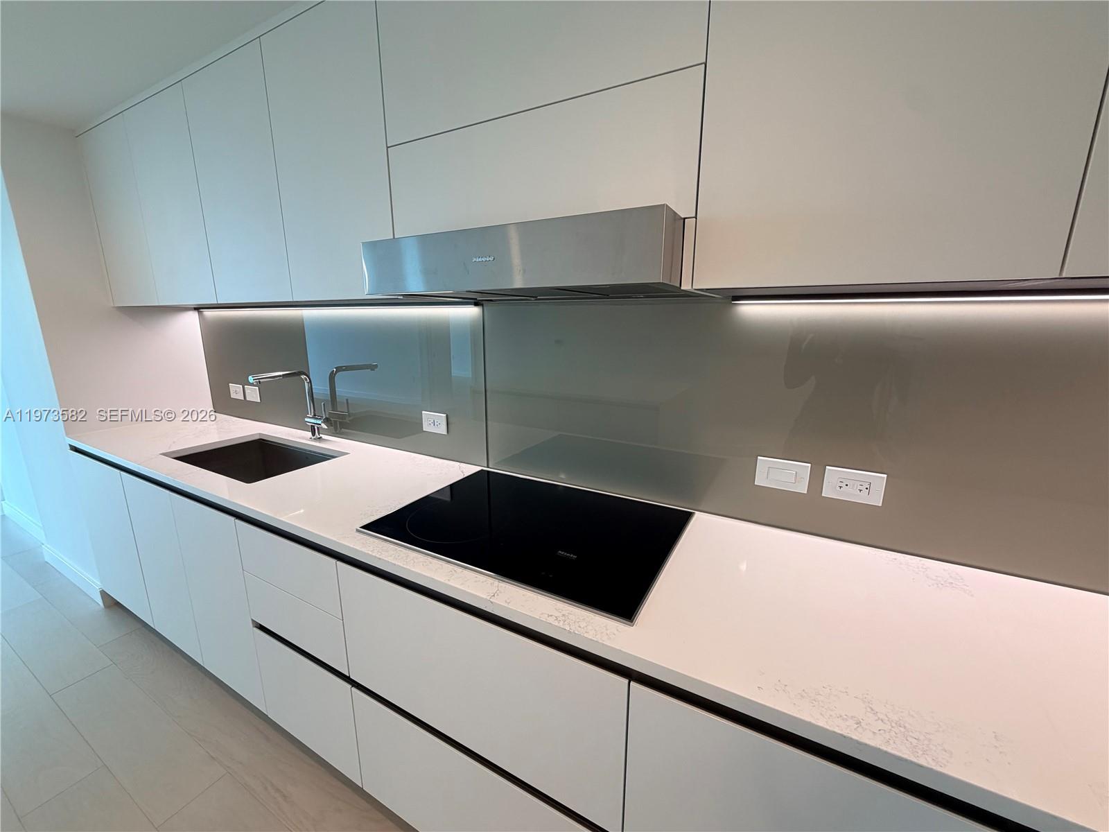 9221 E Bay Hbr Dr #307 Bay Harbor Islands, FL 33154