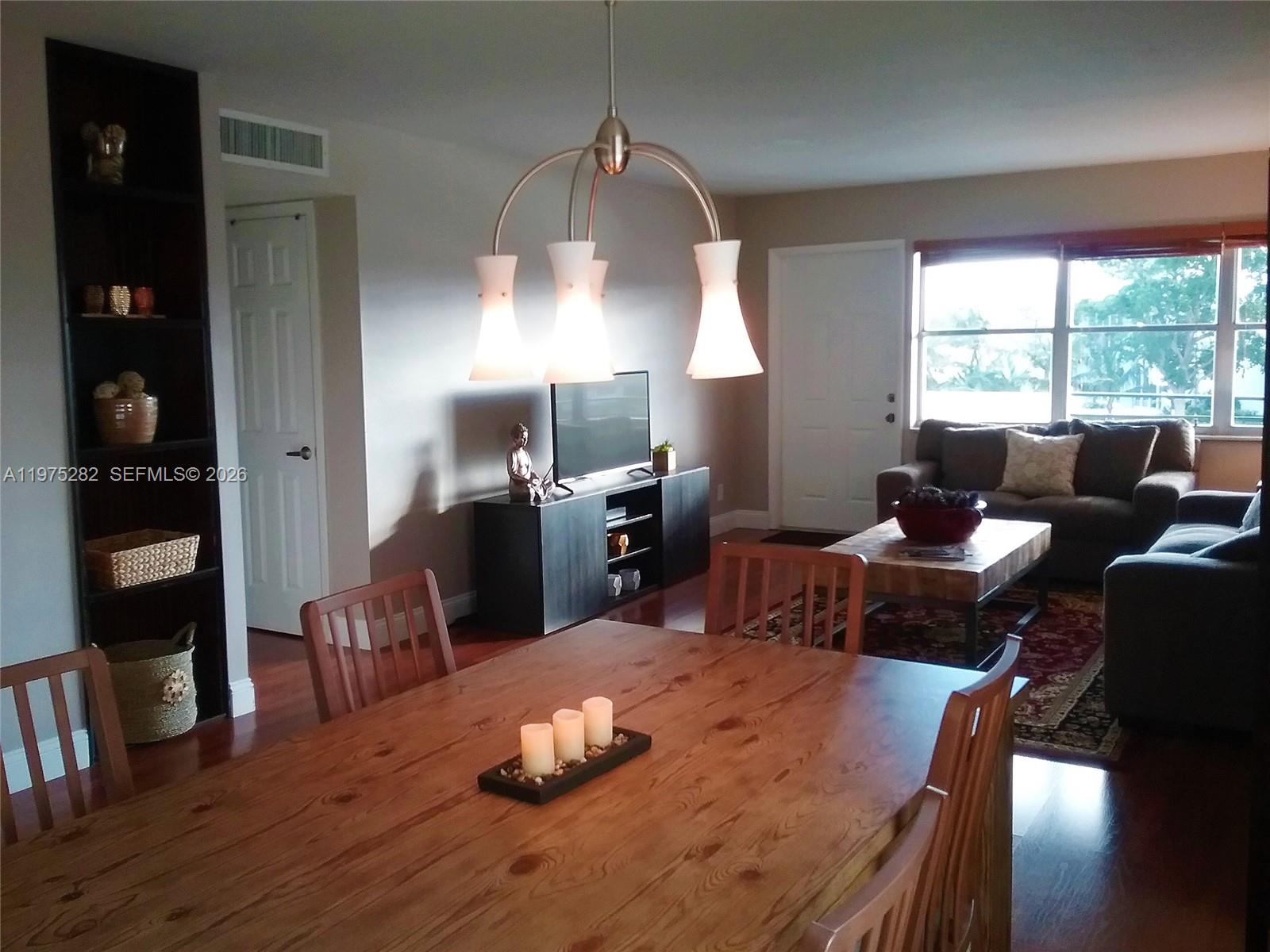 401 Golden Isles Dr #208