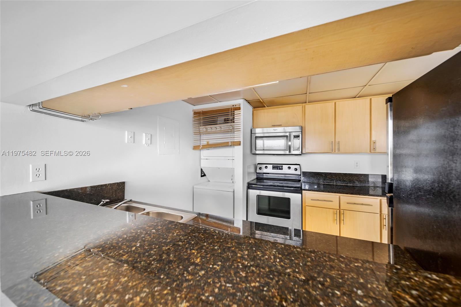 7601 E Treasure Dr #1917 North Bay Village, FL 33141