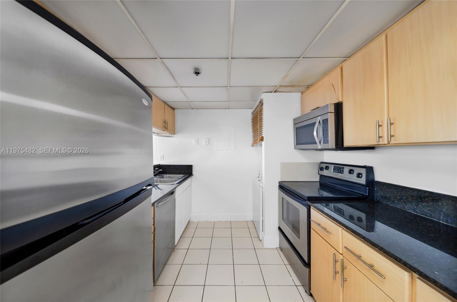 7601 E Treasure Dr #1917 North Bay Village, FL 33141