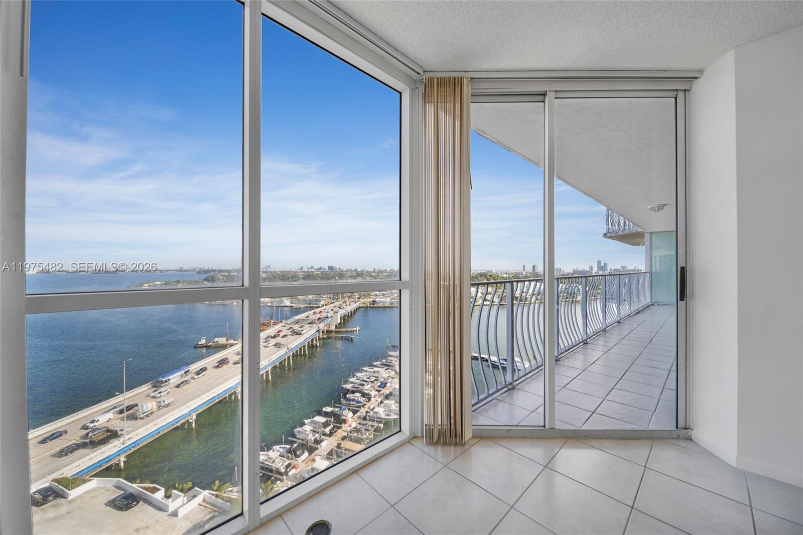 7601 E Treasure Dr #1917 North Bay Village, FL 33141