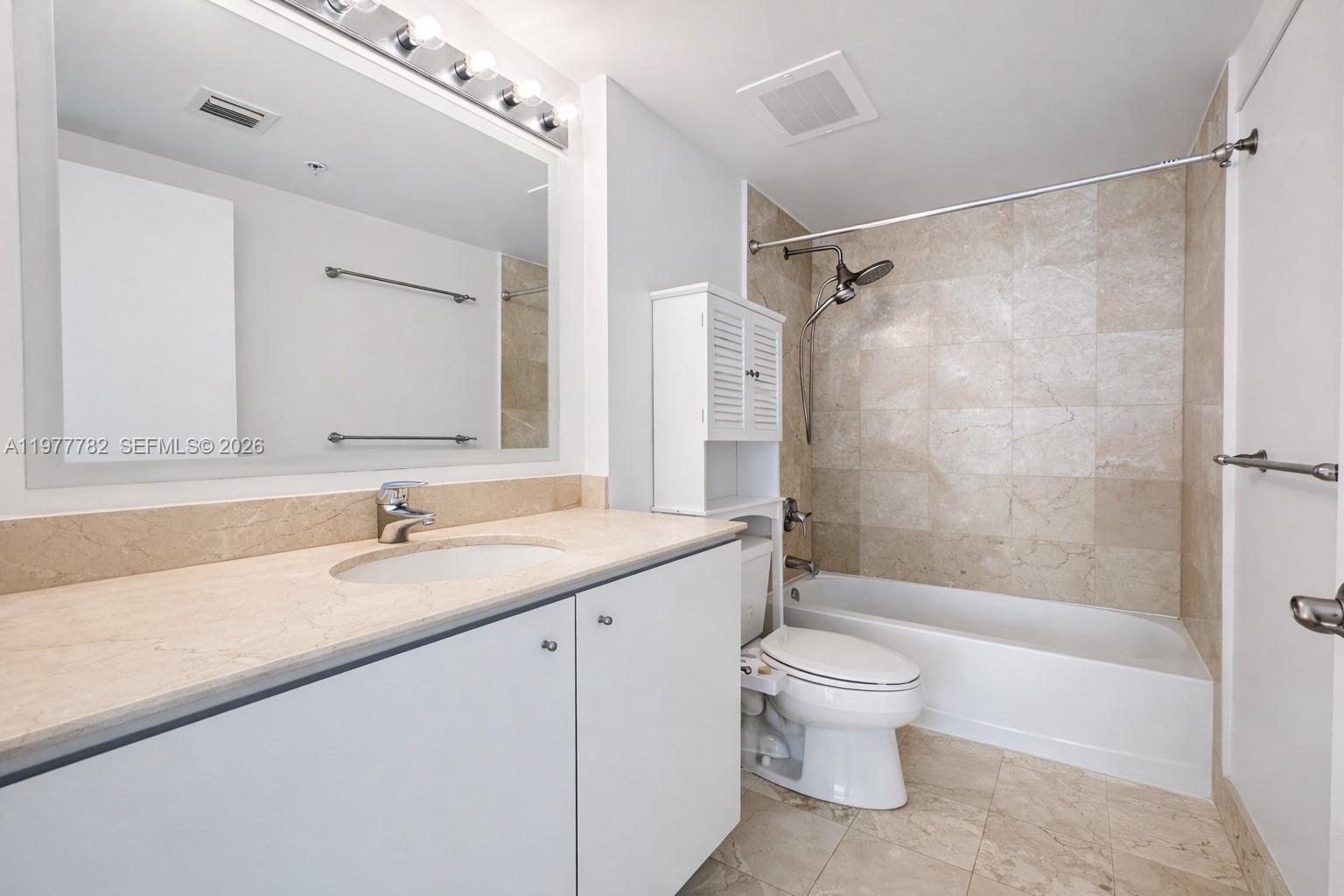 9066 SW 73rd Ct #1710 Miami, FL 33156