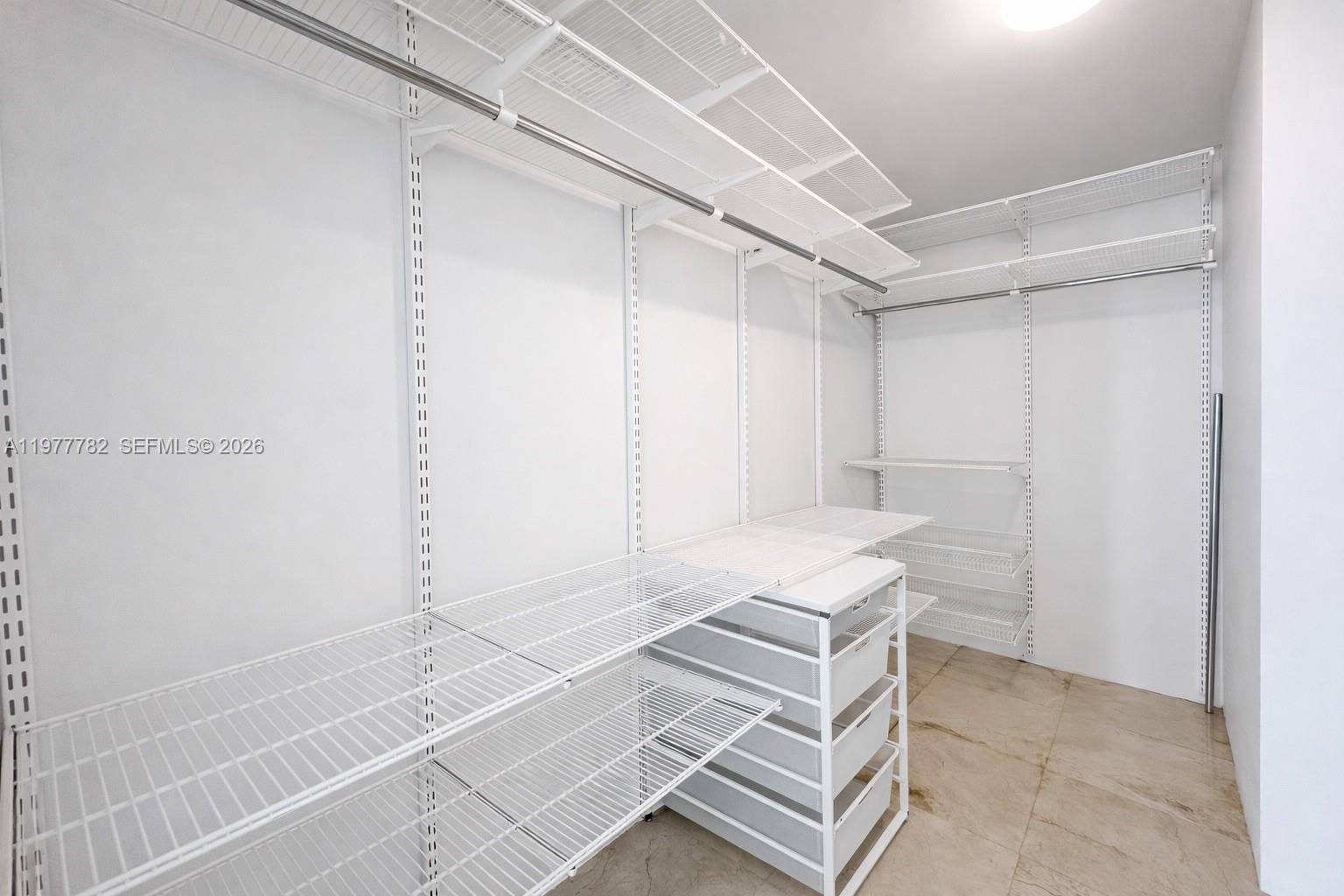 9066 SW 73rd Ct #1710 Miami, FL 33156