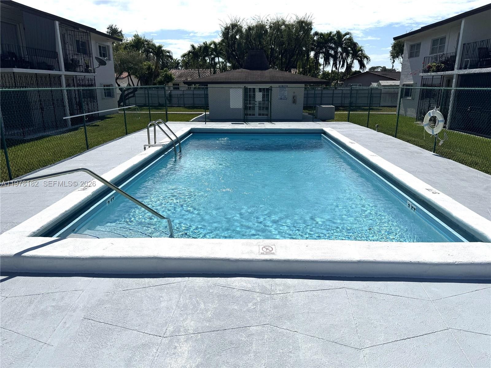 9520 SW 8th St #119 Miami, FL 33174