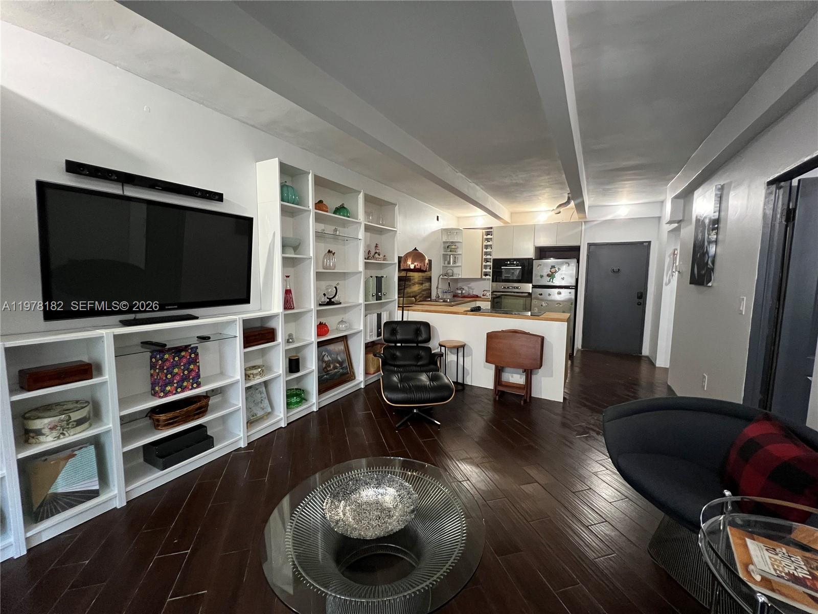 9520 SW 8th St #119 Miami, FL 33174