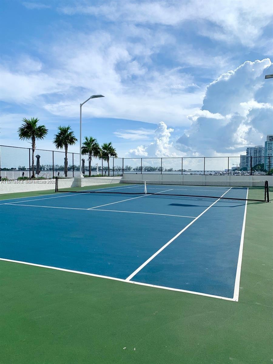 image Brickell Harbour24