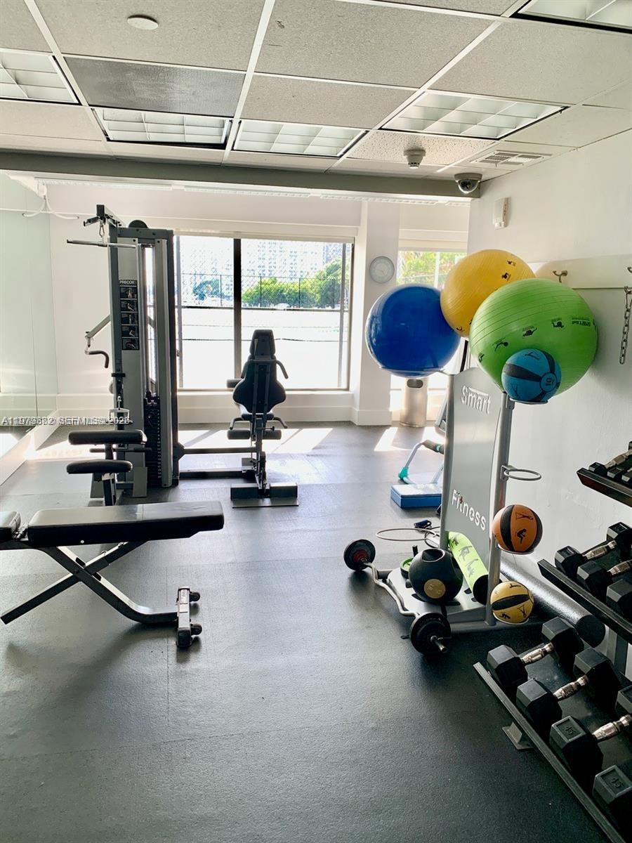 image Brickell Harbour36