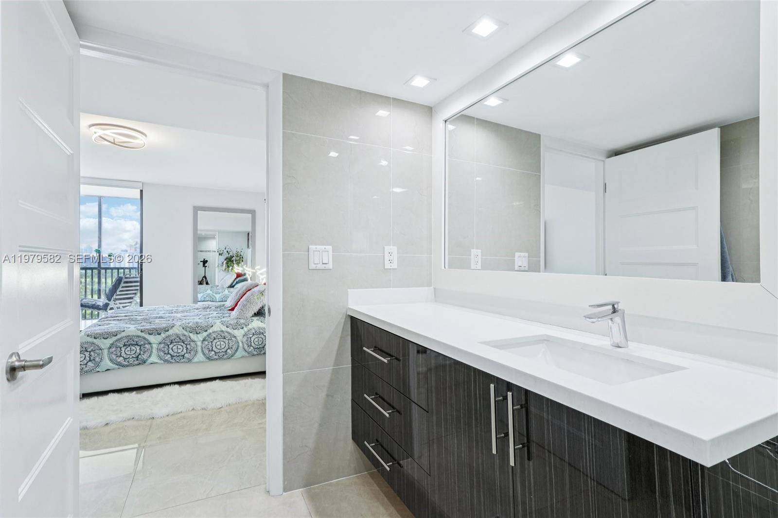 20379 W Country Clb Dr #1436 Aventura, FL 33180