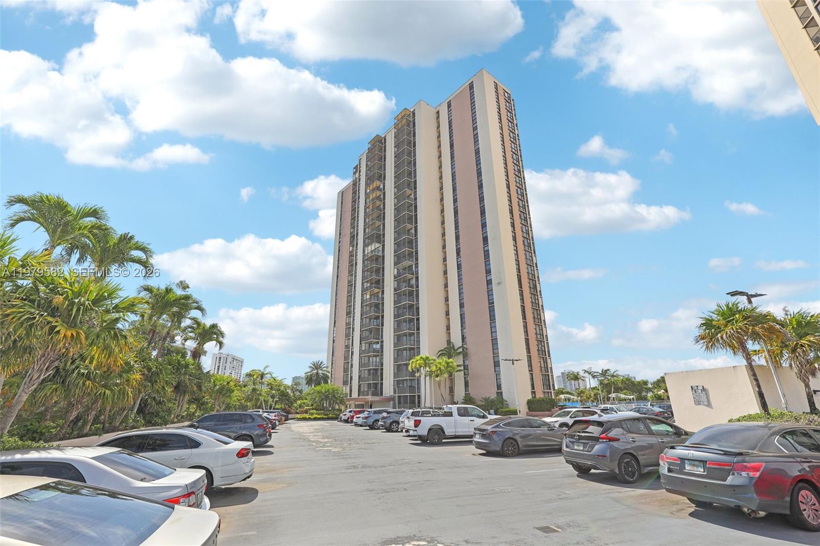 20379 W Country Clb Dr #1436 Aventura, FL 33180