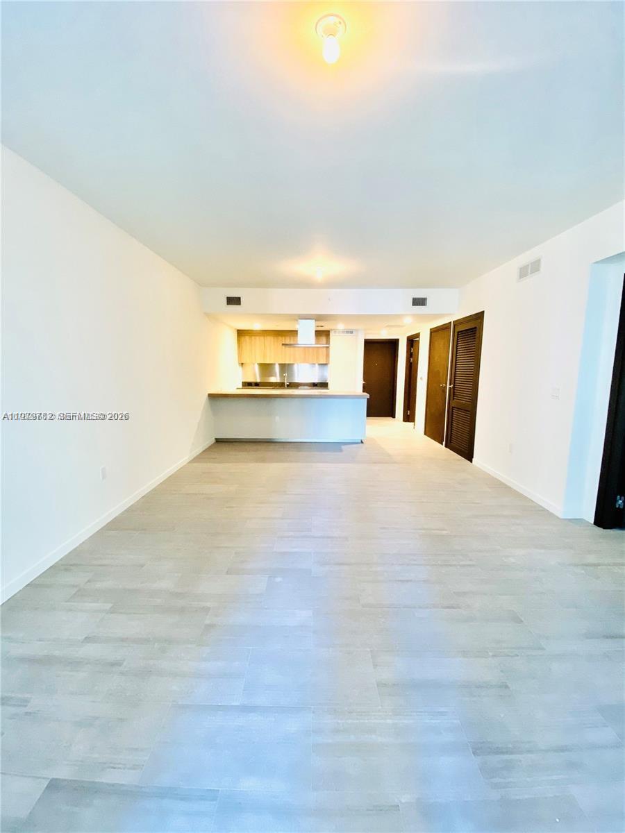 1000 Brickell Plz #3503 Miami, FL 33131