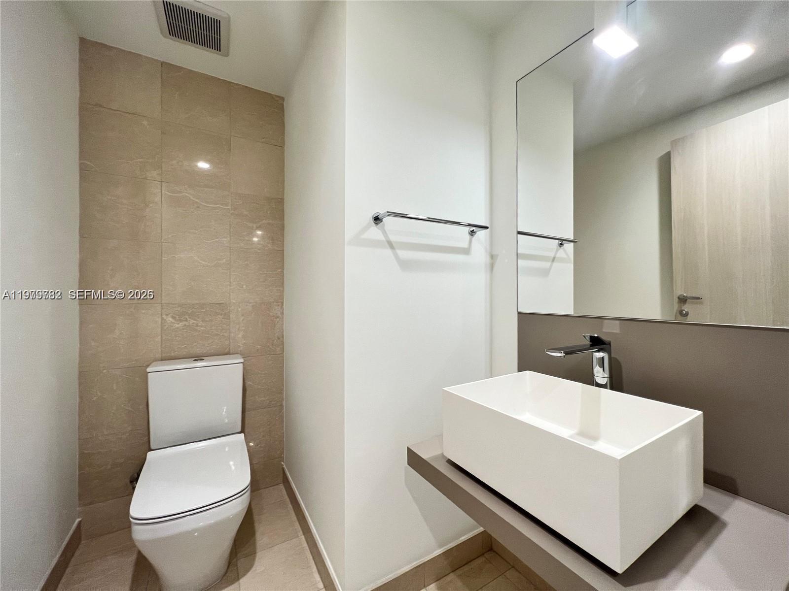 1000 Brickell Plz #3503 Miami, FL 33131