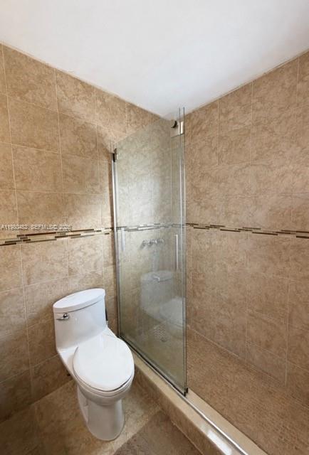 7792 W 29th Way #202 Hialeah, FL 33018