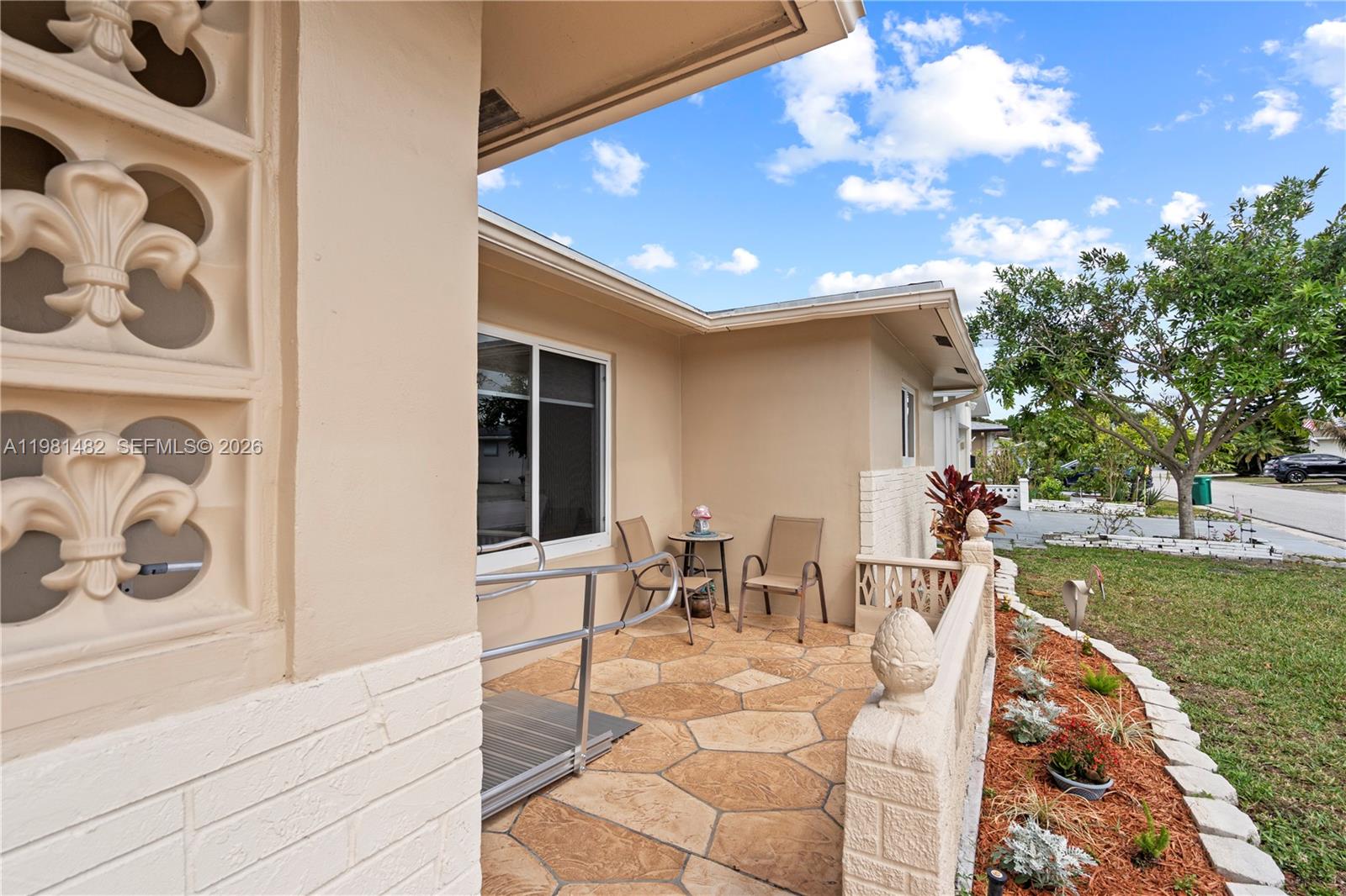 6945 NW 17th St Margate, FL 33063