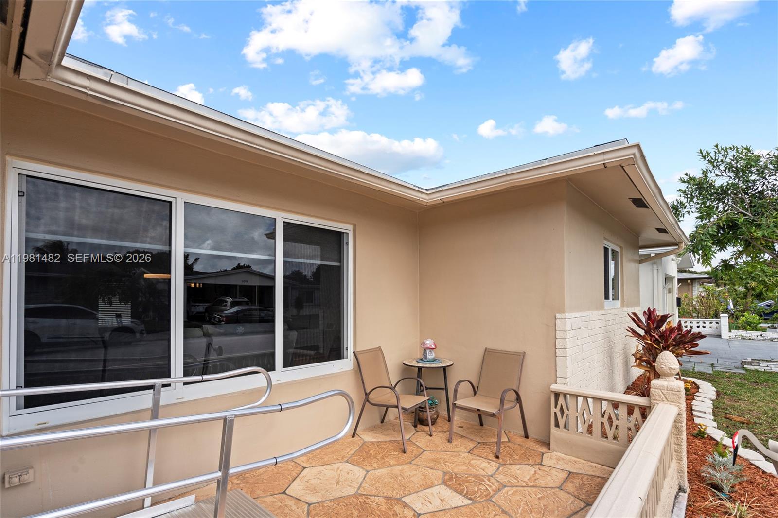 6945 NW 17th St Margate, FL 33063