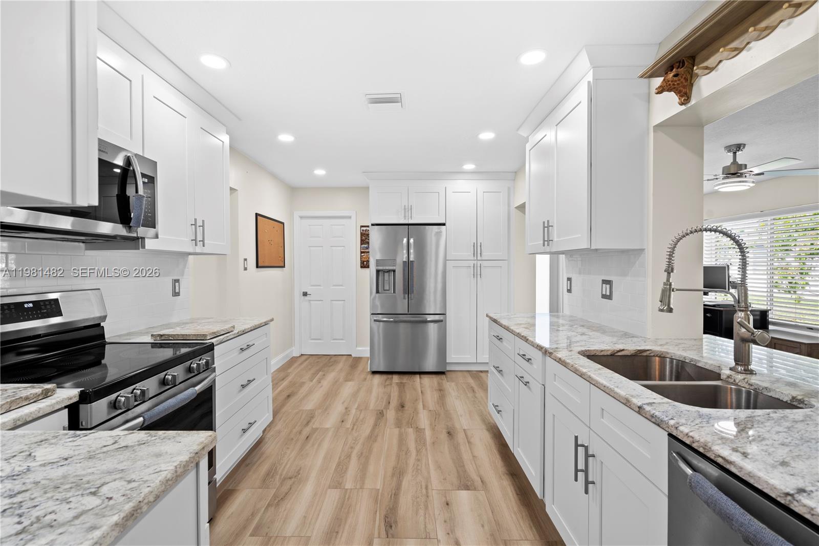 6945 NW 17th St Margate, FL 33063