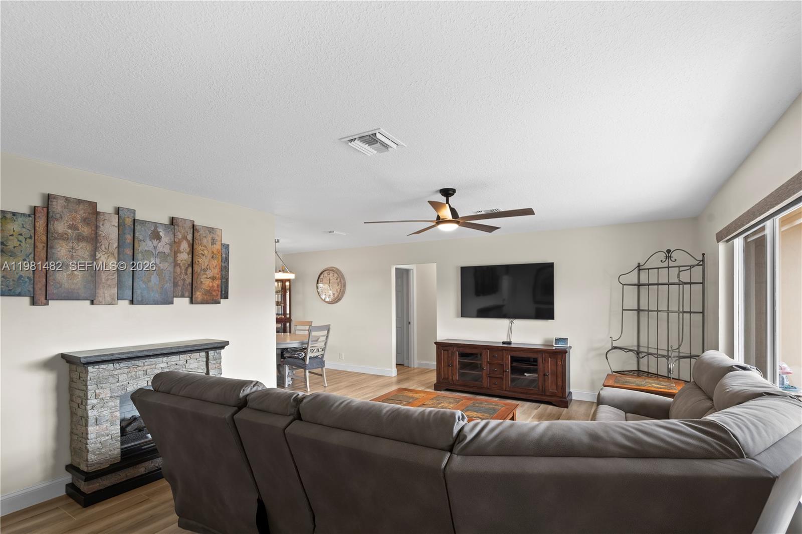 6945 NW 17th St Margate, FL 33063