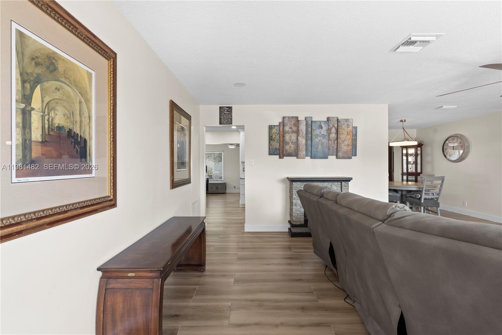 6945 NW 17th St Margate, FL 33063