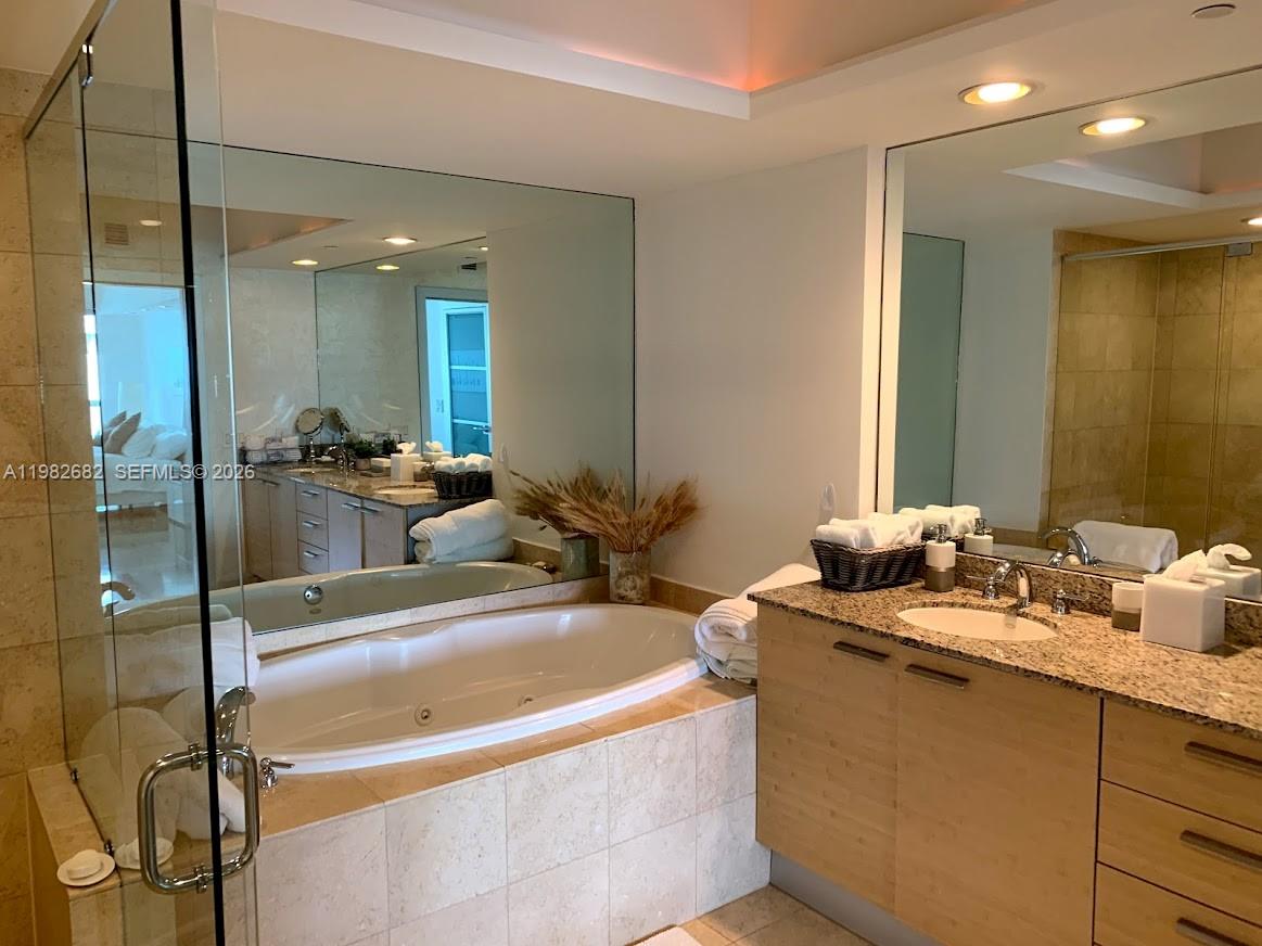 1830 S Ocean Dr #4608 Hallandale Beach, FL 33009