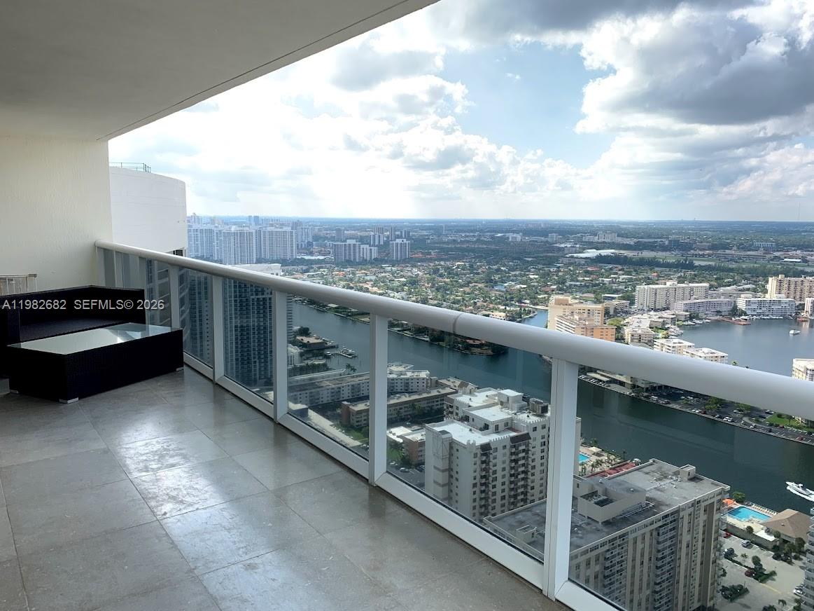 1830 S Ocean Dr #4608 Hallandale Beach, FL 33009