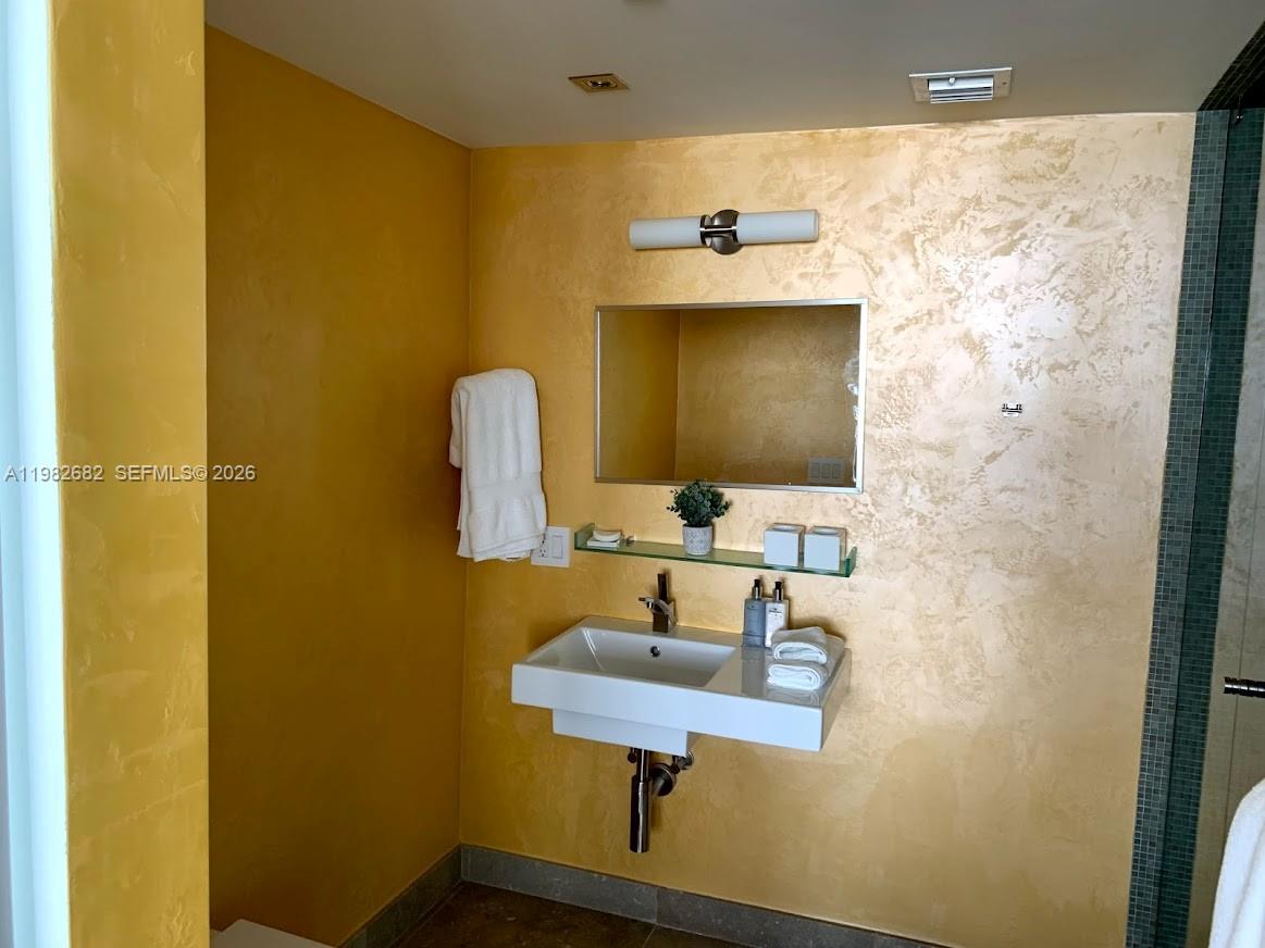 1830 S Ocean Dr #4608 Hallandale Beach, FL 33009