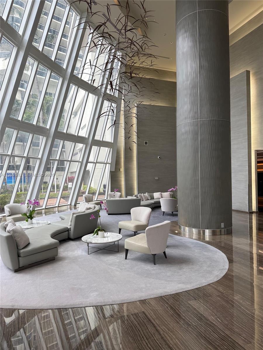 1830 S Ocean Dr #4608 Hallandale Beach, FL 33009