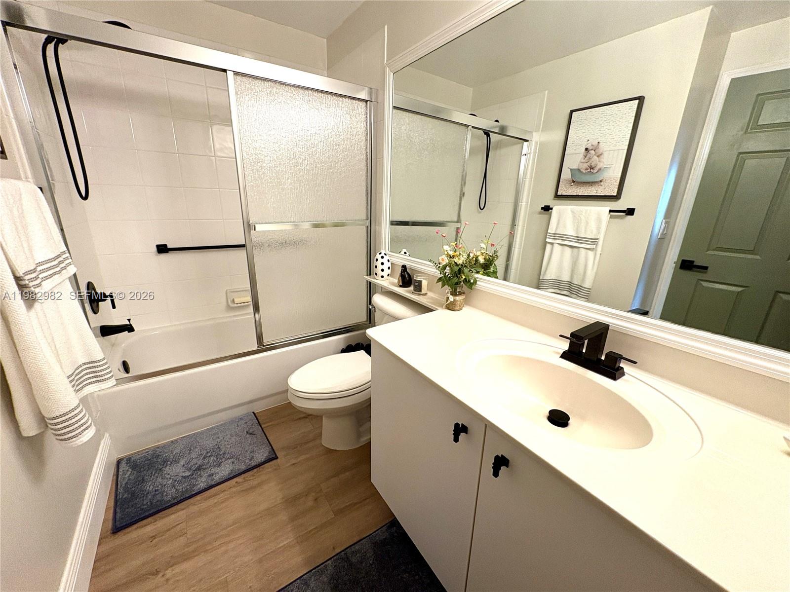 7647 Southampton Ter #304 Tamarac, FL 33321