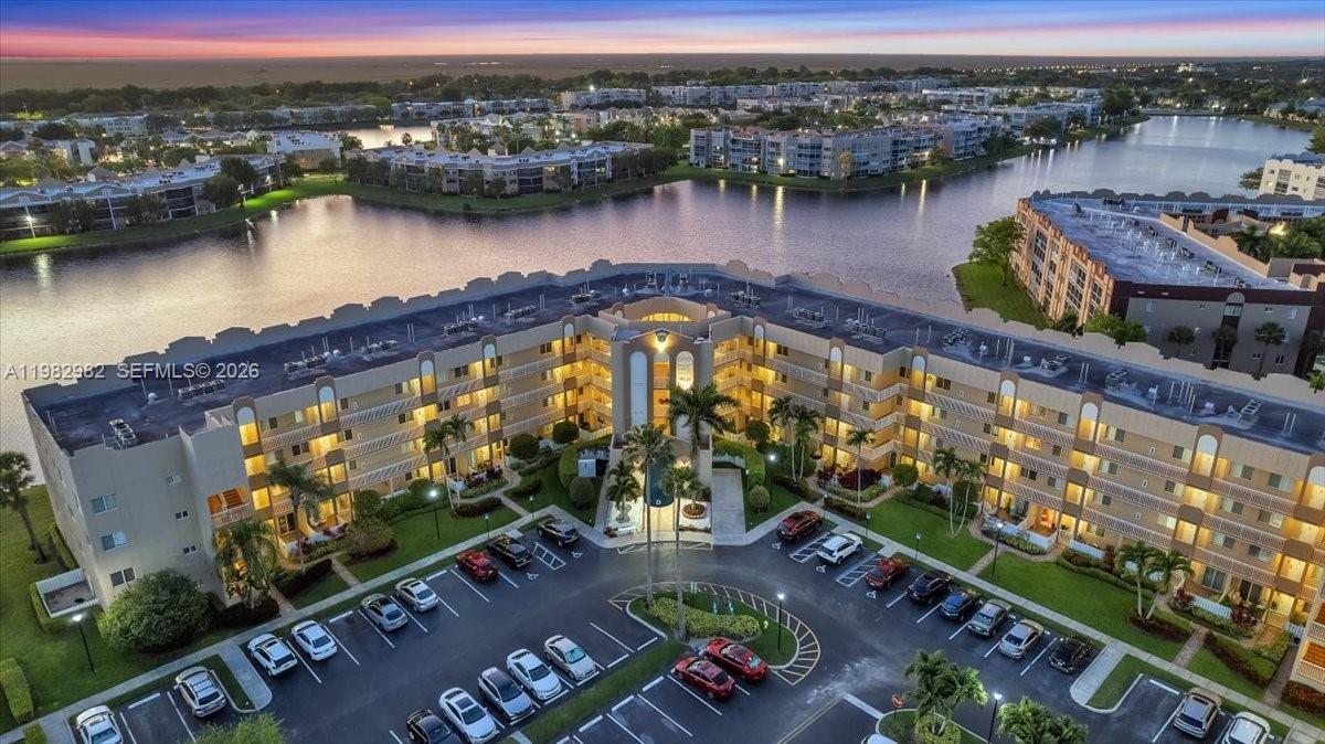 7647 Southampton Ter #304 Tamarac, FL 33321