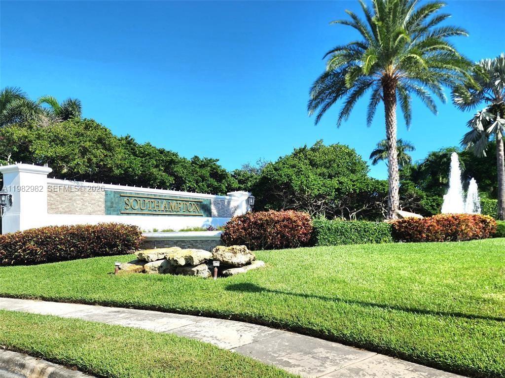 7647 Southampton Ter #304 Tamarac, FL 33321