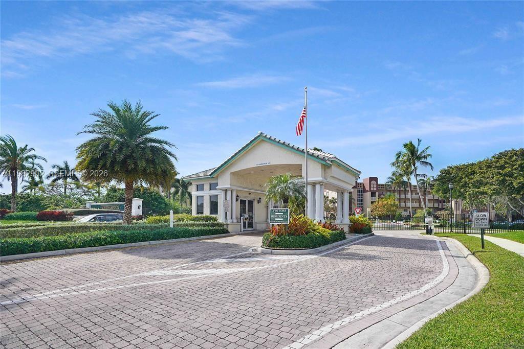 7647 Southampton Ter #304 Tamarac, FL 33321