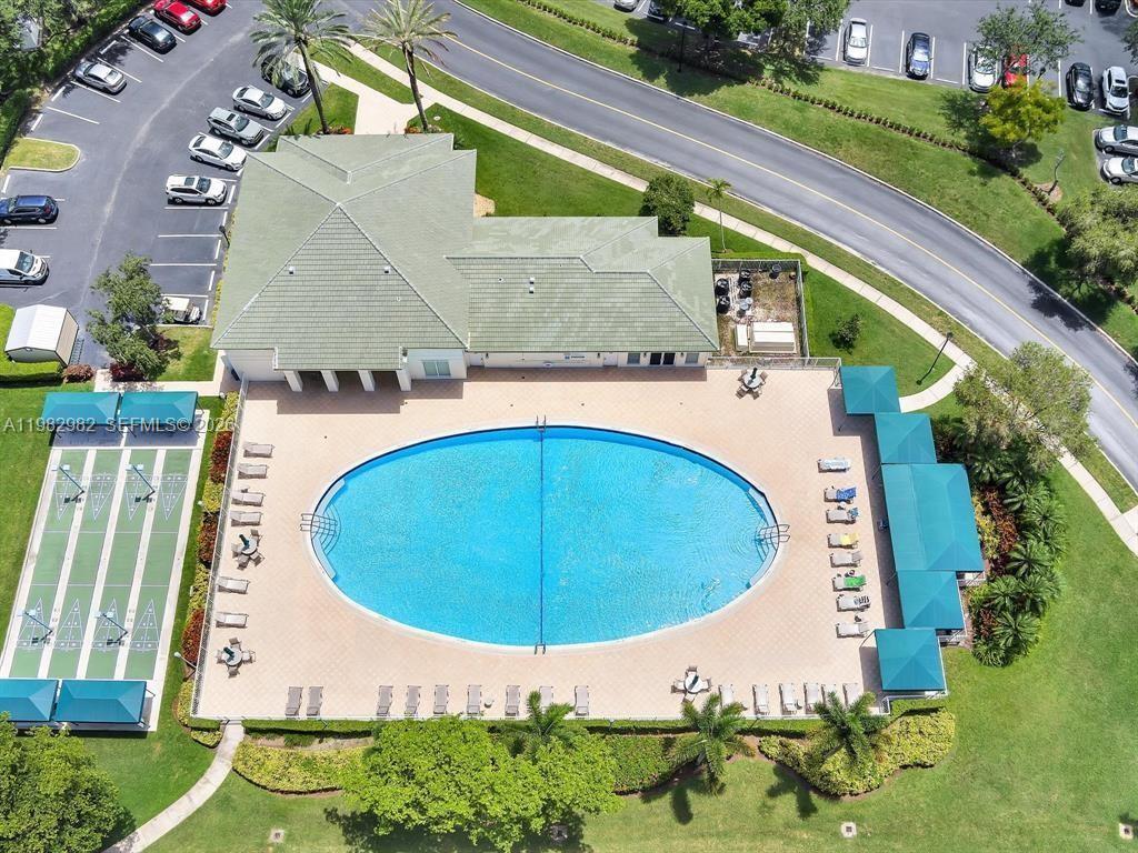 7647 Southampton Ter #304 Tamarac, FL 33321