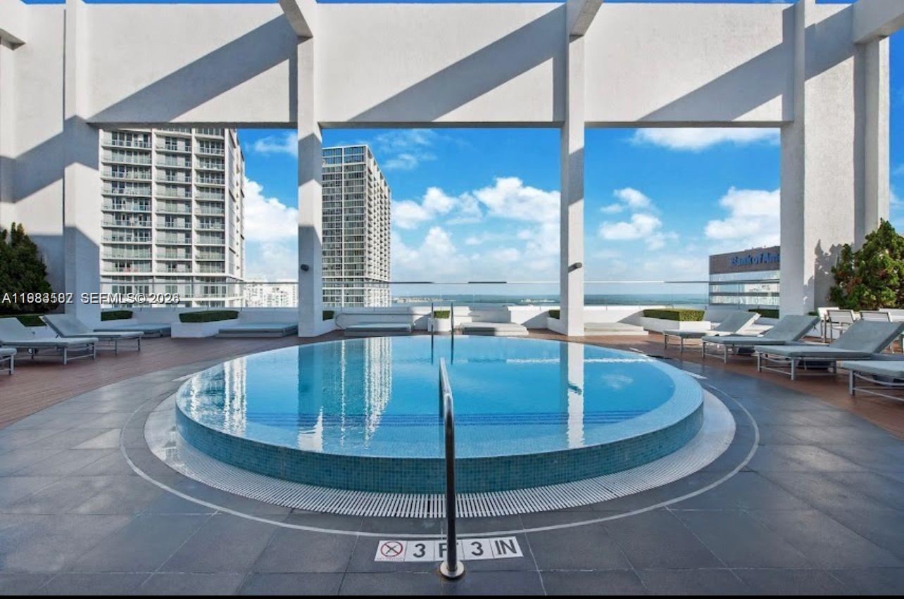 image 500 Brickell East9