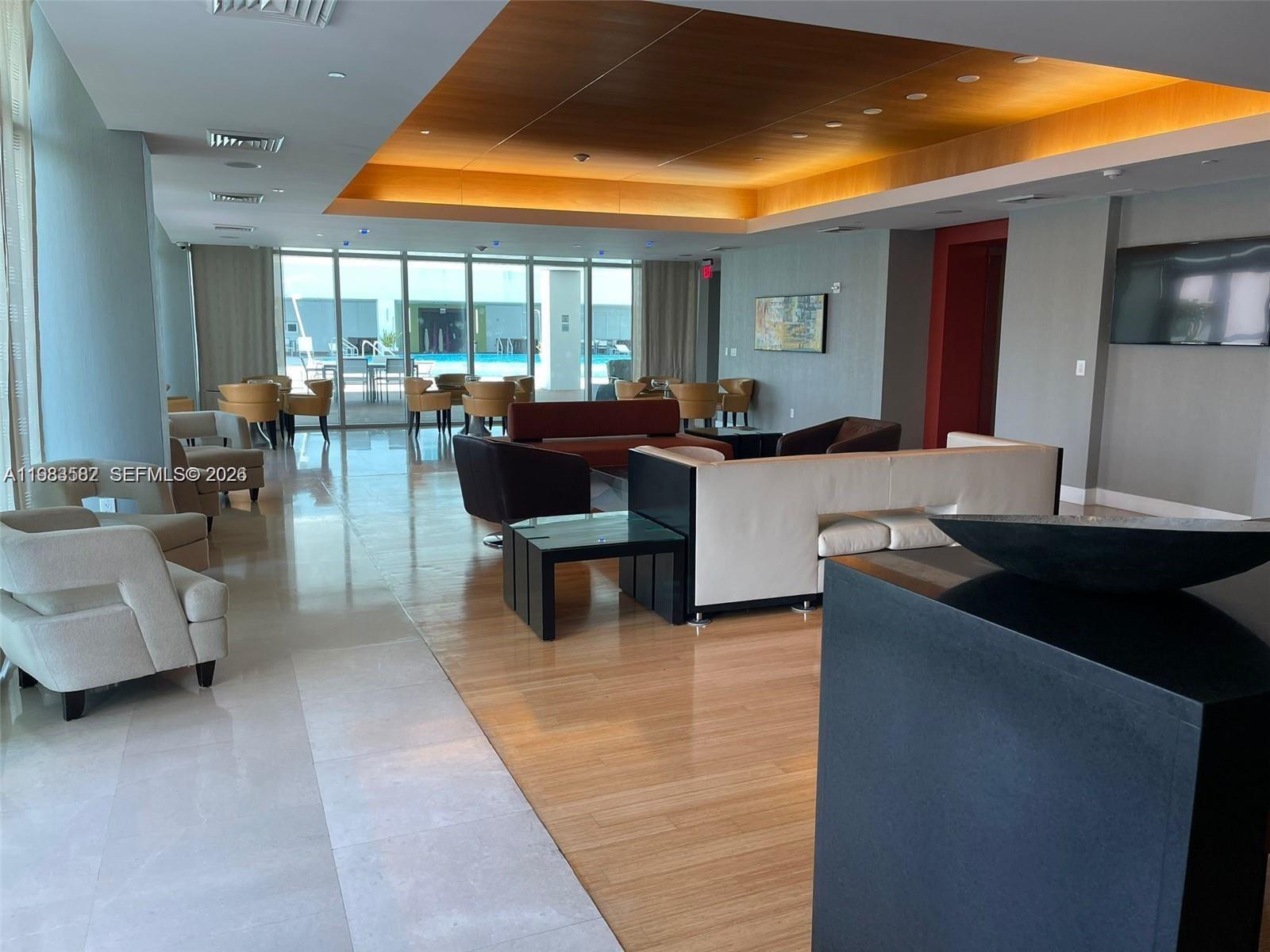 image 500 Brickell East2